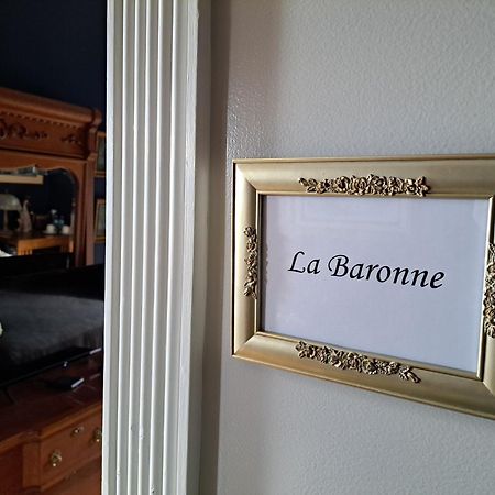Gite Au Charme Victorien Beauceville ภายนอก รูปภาพ