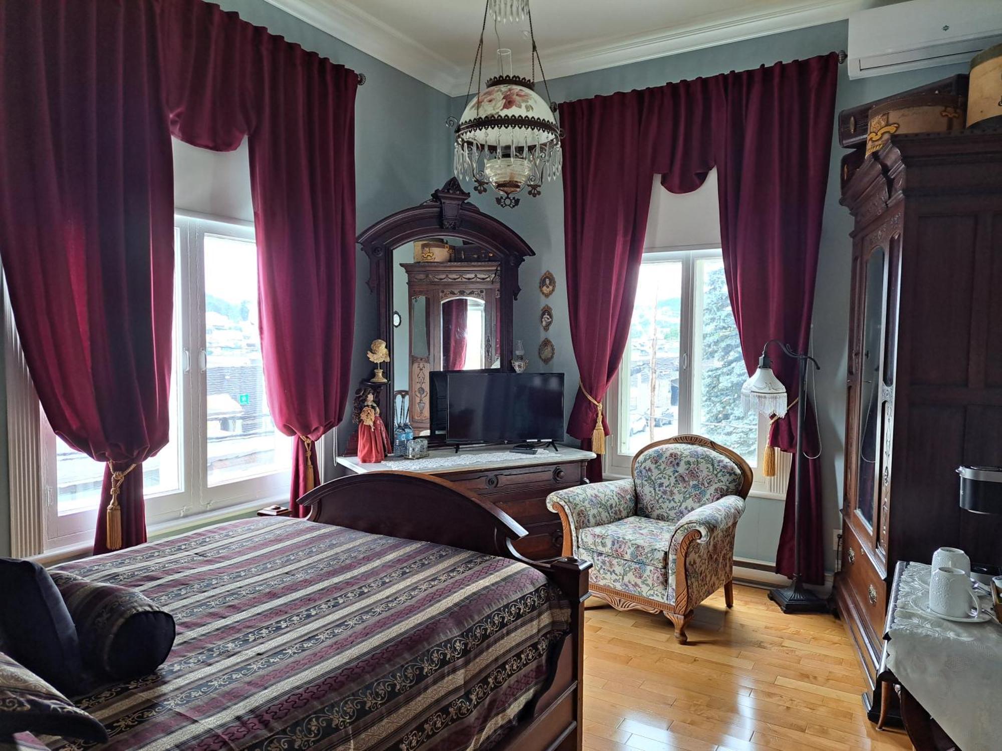 Gite Au Charme Victorien Beauceville ภายนอก รูปภาพ
