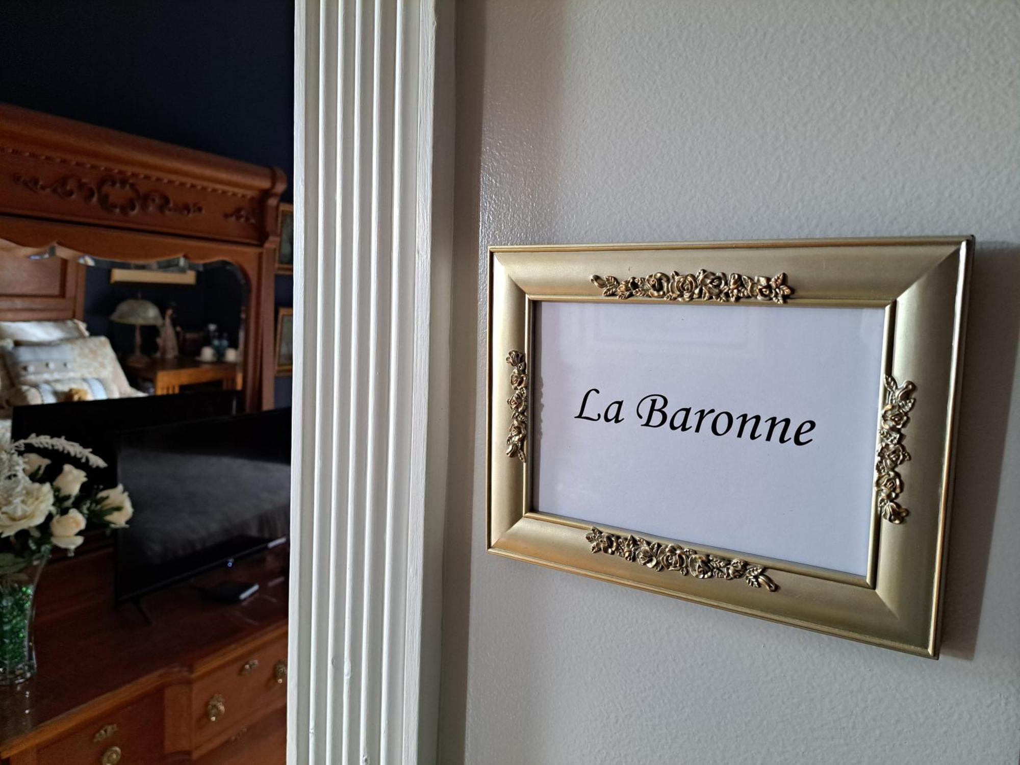 Gite Au Charme Victorien Beauceville ภายนอก รูปภาพ